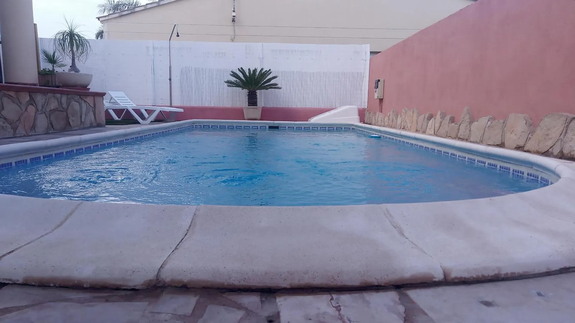 Сasa de vacaciones Villa Arel Riumar